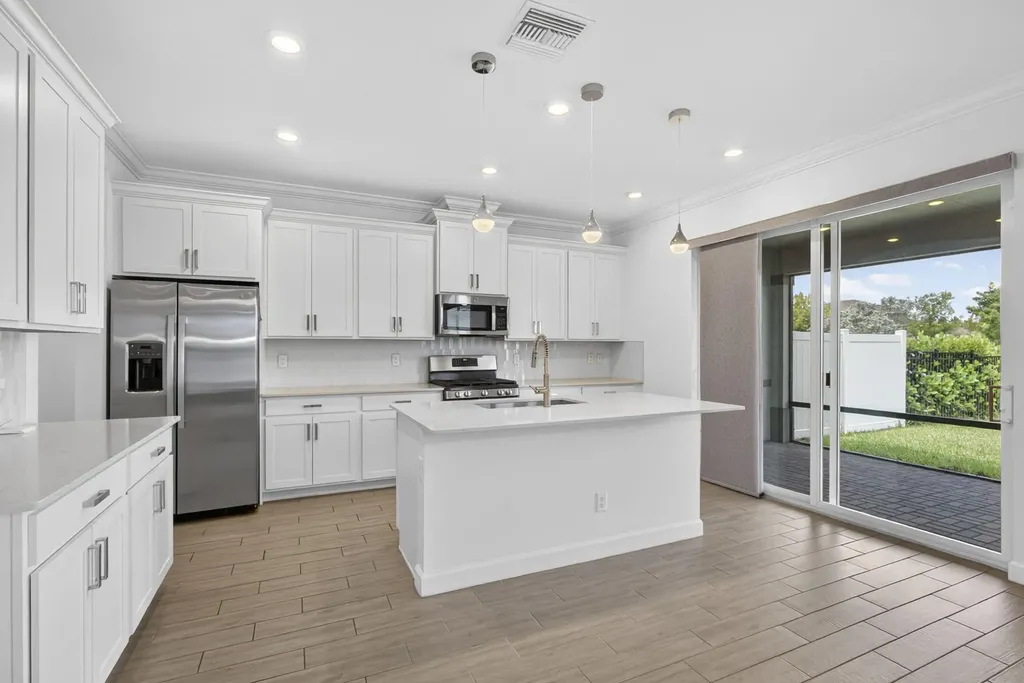 1319 Arrowhead Point Road Loxahatchee FL 33470