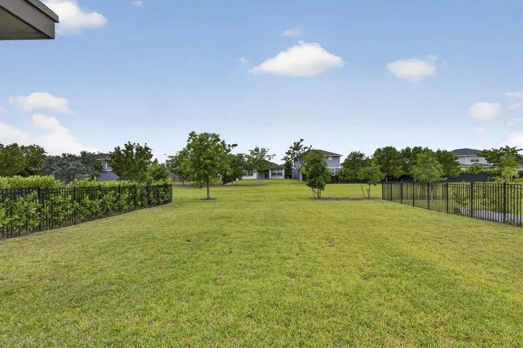 1319 Arrowhead Point Road Loxahatchee FL 33470
