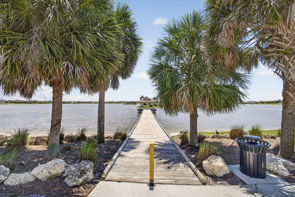 1319 Arrowhead Point Road Loxahatchee FL 33470
