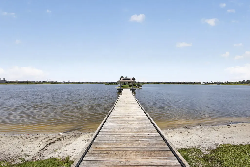 1319 Arrowhead Point Road Loxahatchee FL 33470