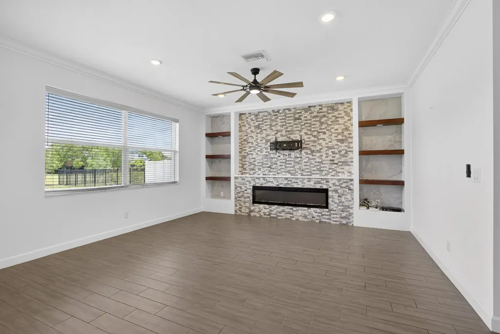 1319 Arrowhead Point Road Loxahatchee FL 33470