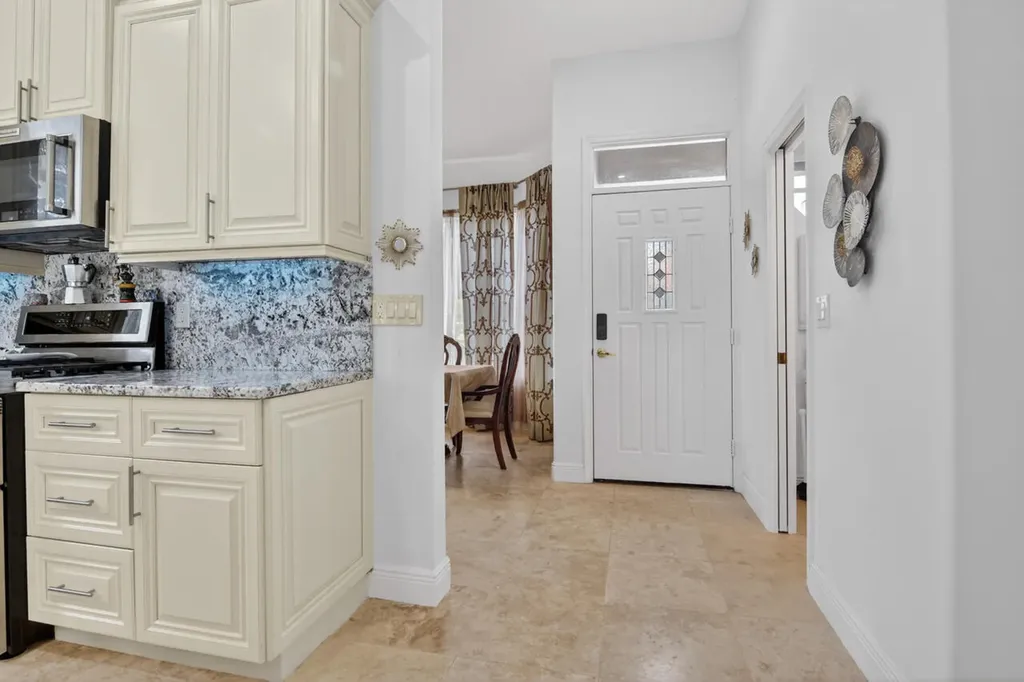 32 Monterey Pointe Drive Palm Beach Gardens FL 33418
