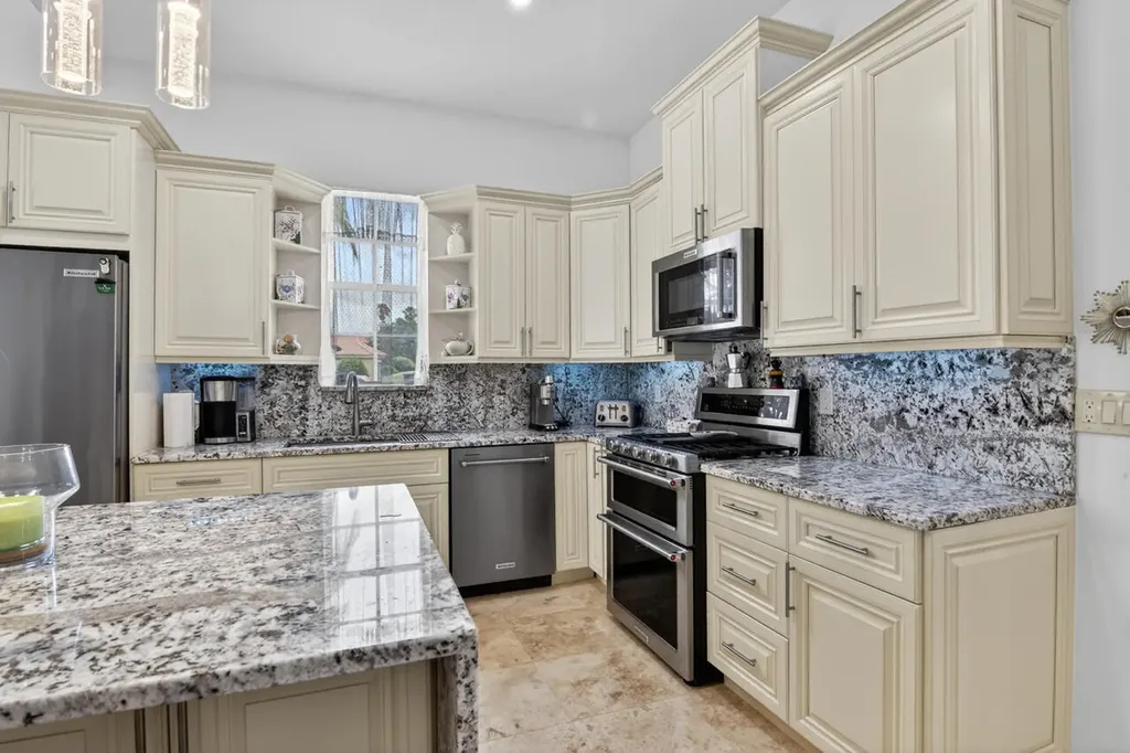 32 Monterey Pointe Drive Palm Beach Gardens FL 33418