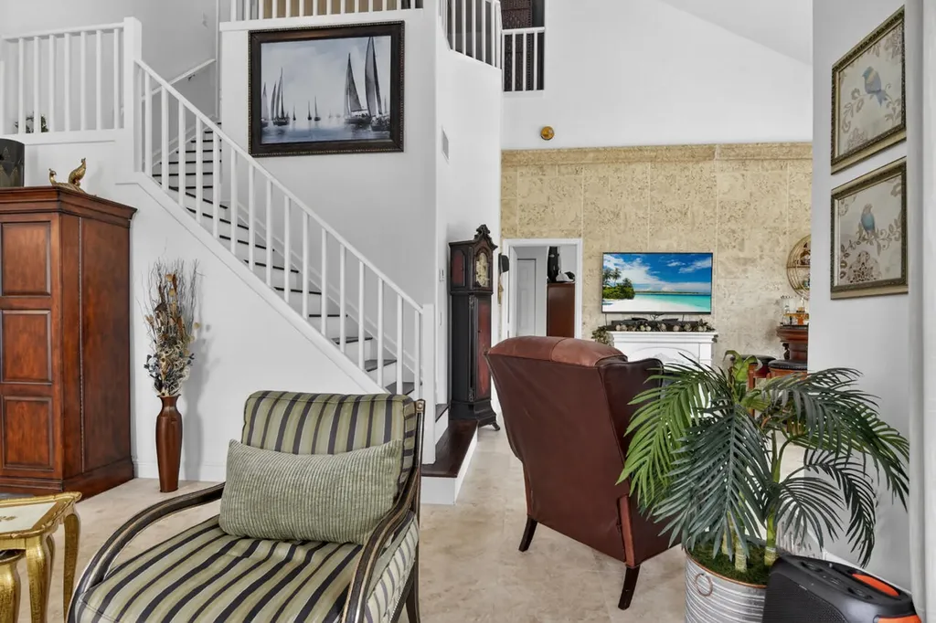 32 Monterey Pointe Drive Palm Beach Gardens FL 33418