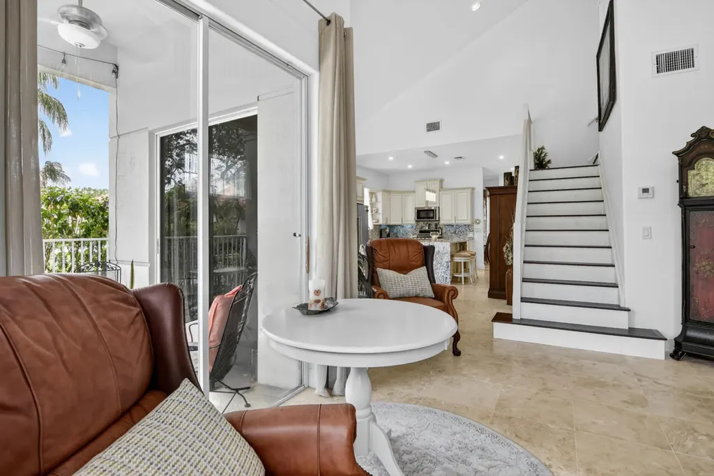 32 Monterey Pointe Drive Palm Beach Gardens FL 33418