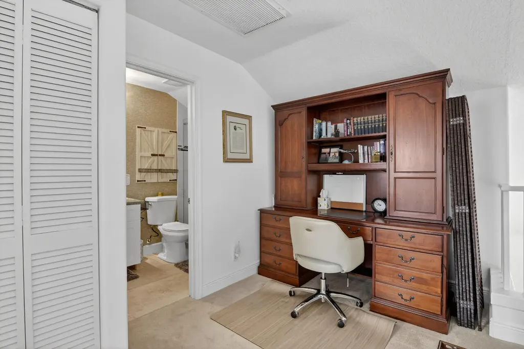 32 Monterey Pointe Drive Palm Beach Gardens FL 33418