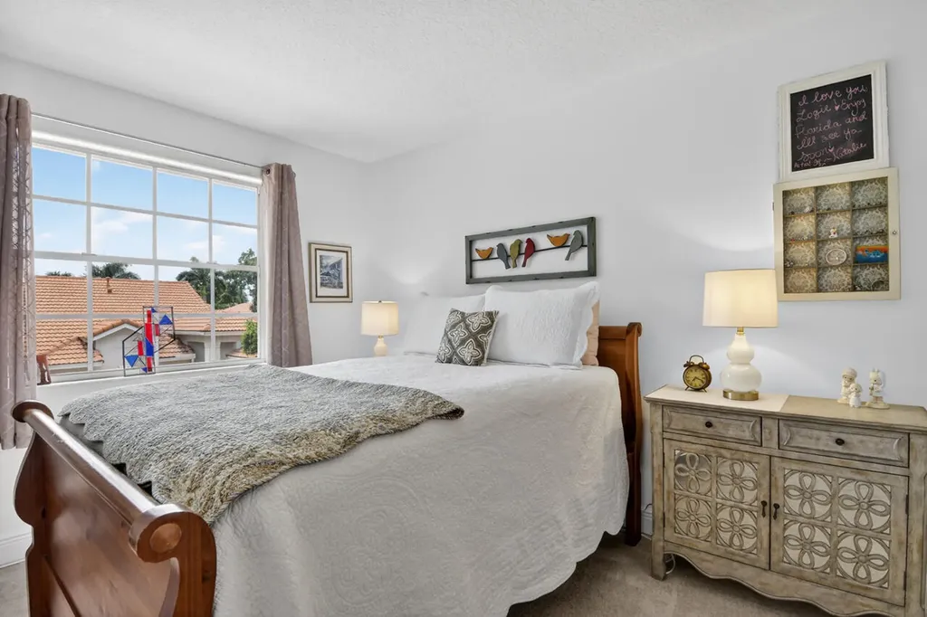 32 Monterey Pointe Drive Palm Beach Gardens FL 33418