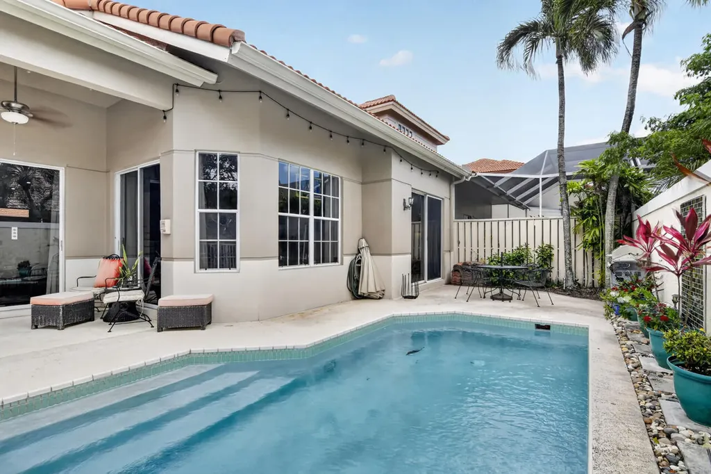 32 Monterey Pointe Drive Palm Beach Gardens FL 33418