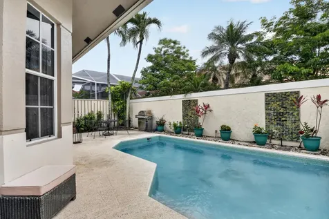 32 Monterey Pointe Drive Palm Beach Gardens FL 33418