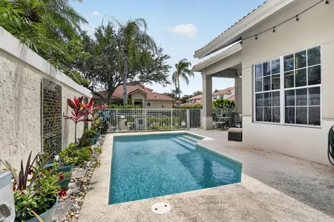 32 Monterey Pointe Drive Palm Beach Gardens FL 33418