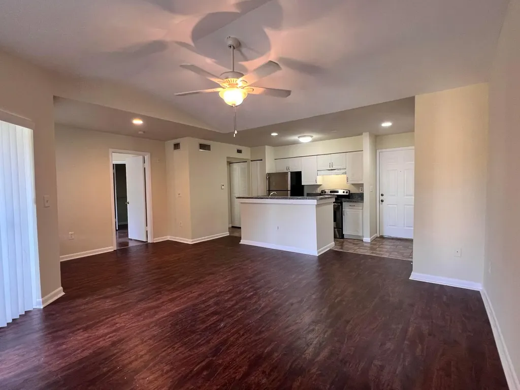 4879 Via Palm Lakes West Palm Beach FL 33417