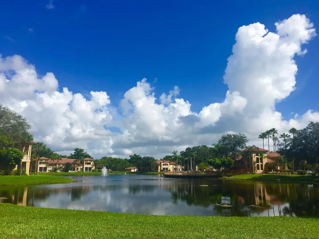 4879 Via Palm Lakes West Palm Beach FL 33417