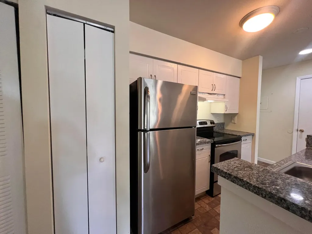 4879 Via Palm Lakes West Palm Beach FL 33417