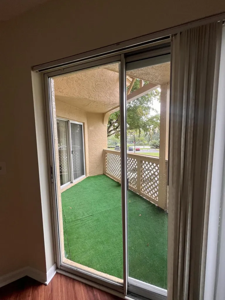 4879 Via Palm Lakes West Palm Beach FL 33417