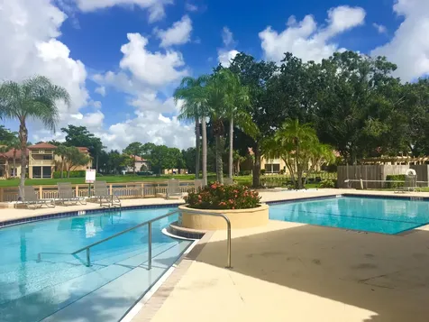 4879 Via Palm Lakes West Palm Beach FL 33417