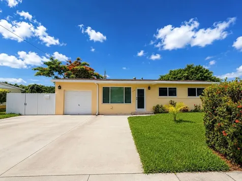 124 Abaco Drive Palm Springs FL 33461