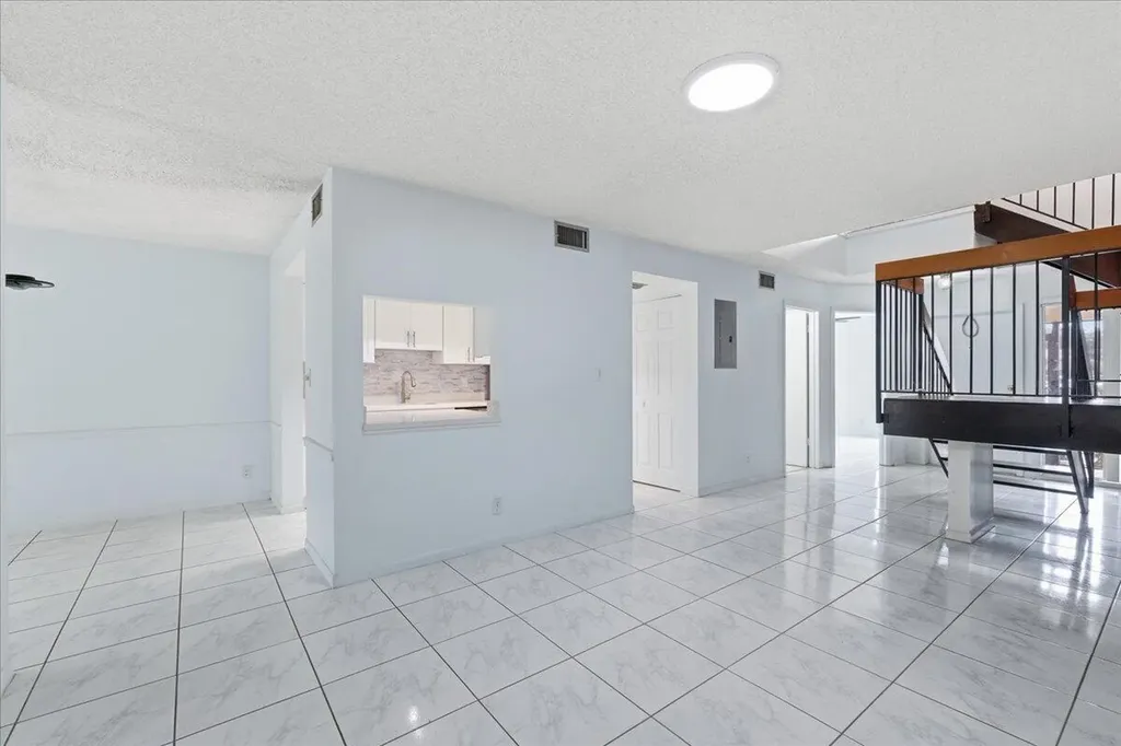 9985 W Atlantic Boulevard Coral Springs FL 33071