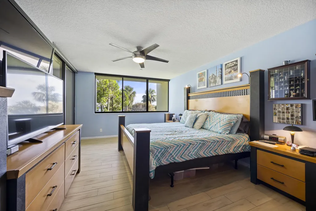 1000 N Us Highway 1 Jupiter FL 33477