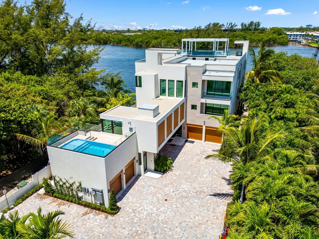 900 Lago Mar Lane Boca Raton FL 33431