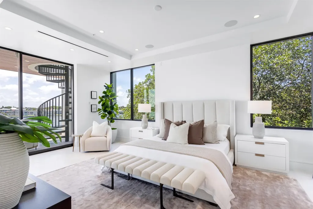 900 Lago Mar Lane Boca Raton FL 33431