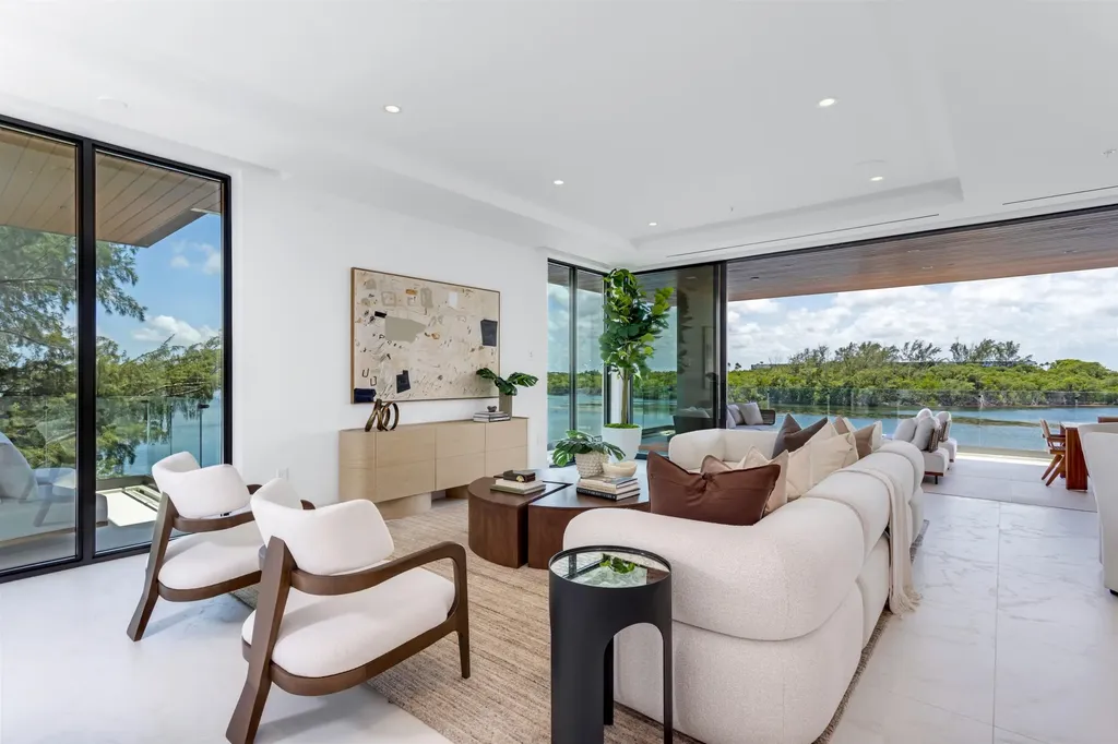 900 Lago Mar Lane Boca Raton FL 33431