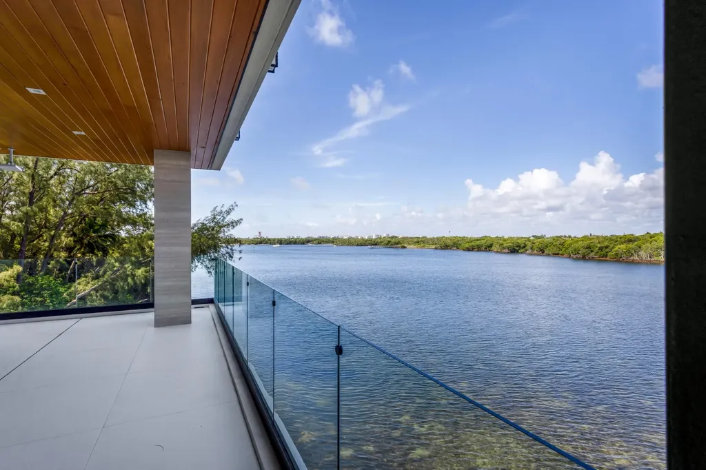 900 Lago Mar Lane Boca Raton FL 33431