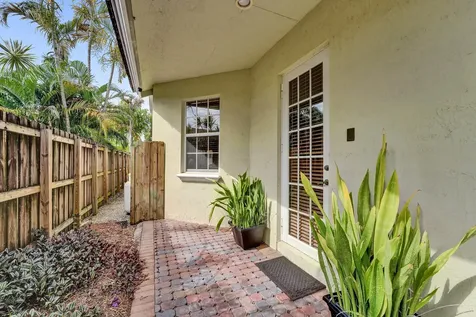1400 NE 24th Street Wilton Manors FL 33305