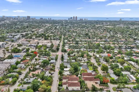 1400 NE 24th Street Wilton Manors FL 33305
