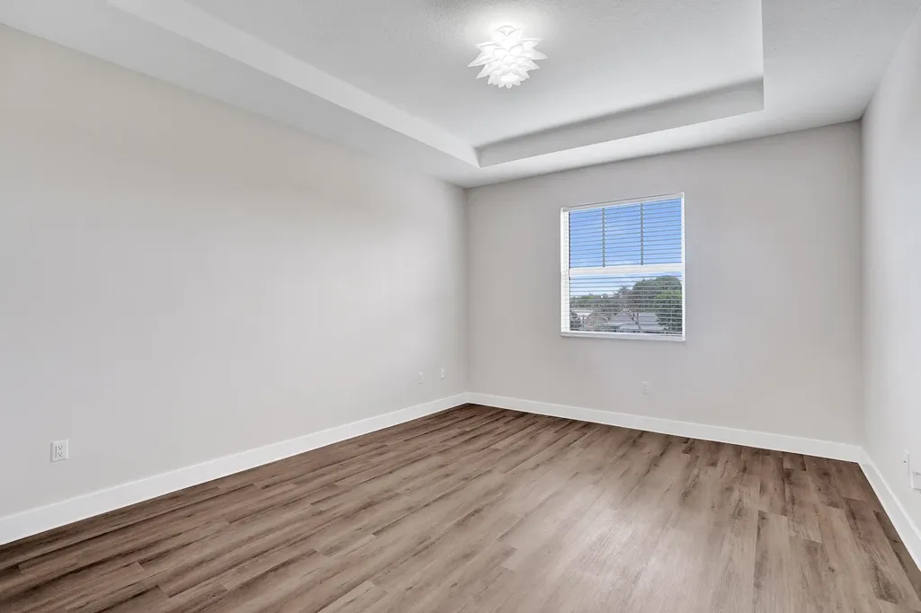 4926 NW 48th Terrace Tamarac FL 33319