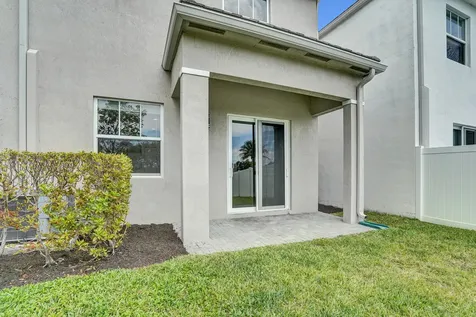 4926 NW 48th Terrace Tamarac FL 33319