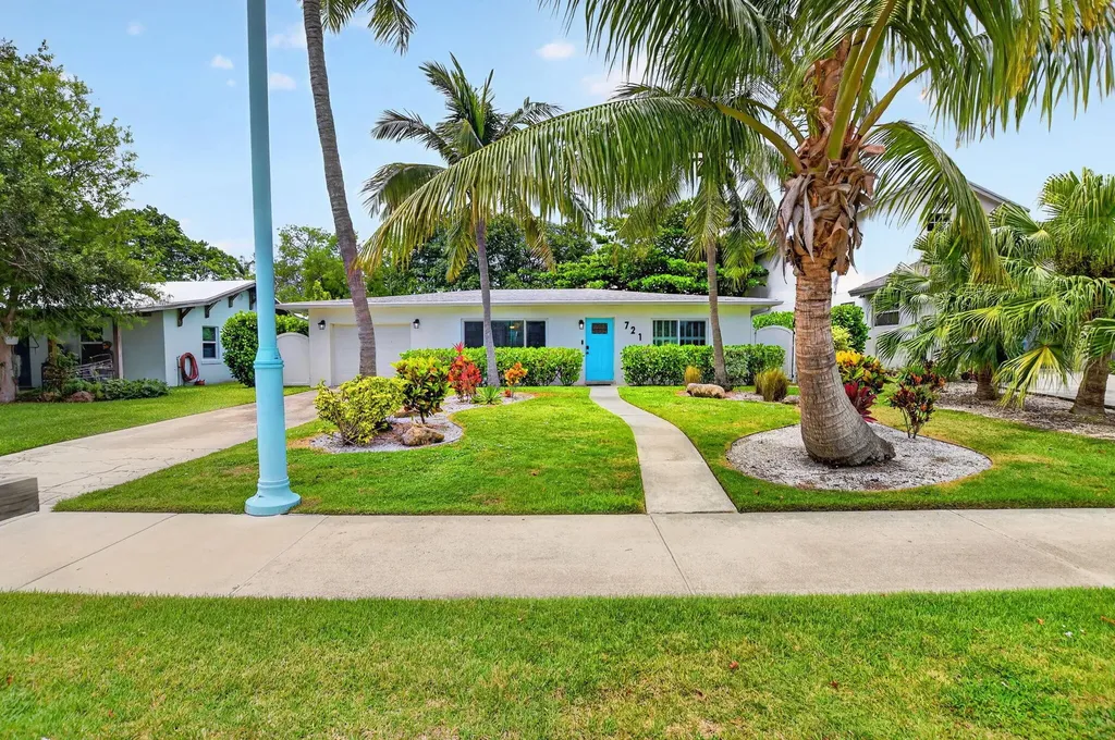 721 NE 8th Avenue Boynton Beach FL 33435