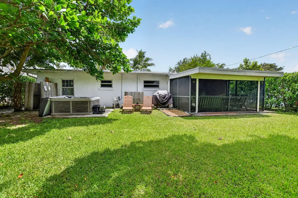 721 NE 8th Avenue Boynton Beach FL 33435