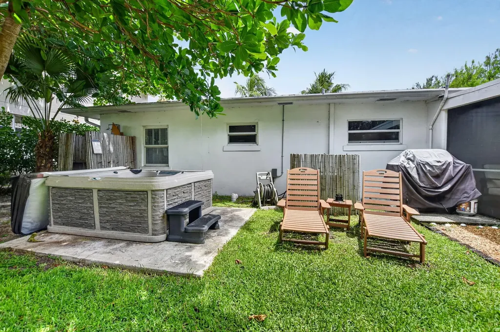 721 NE 8th Avenue Boynton Beach FL 33435