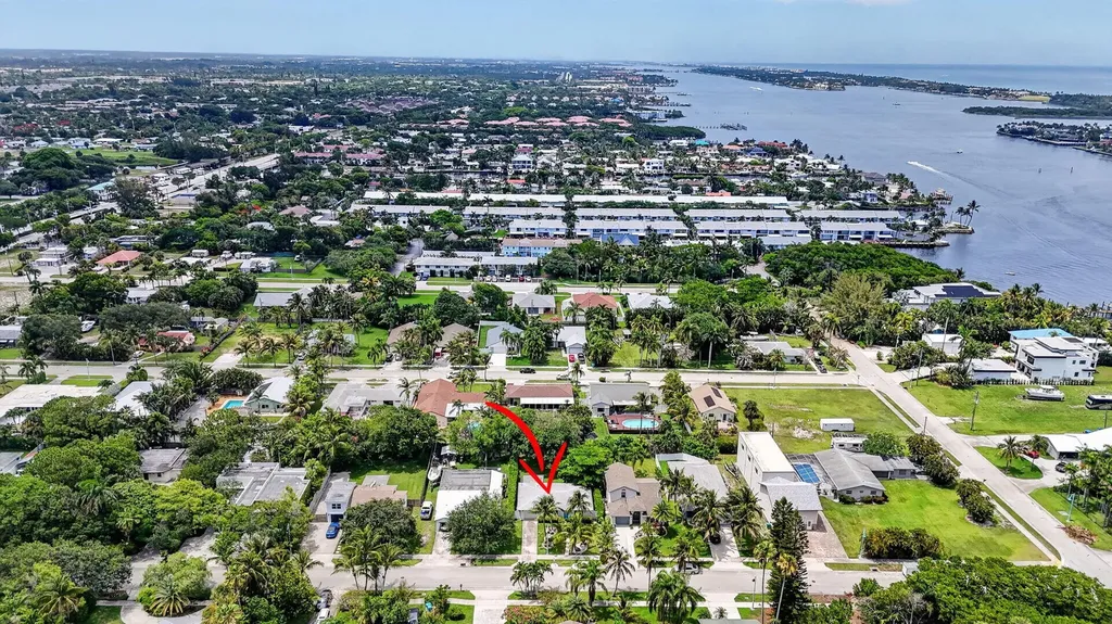 721 NE 8th Avenue Boynton Beach FL 33435
