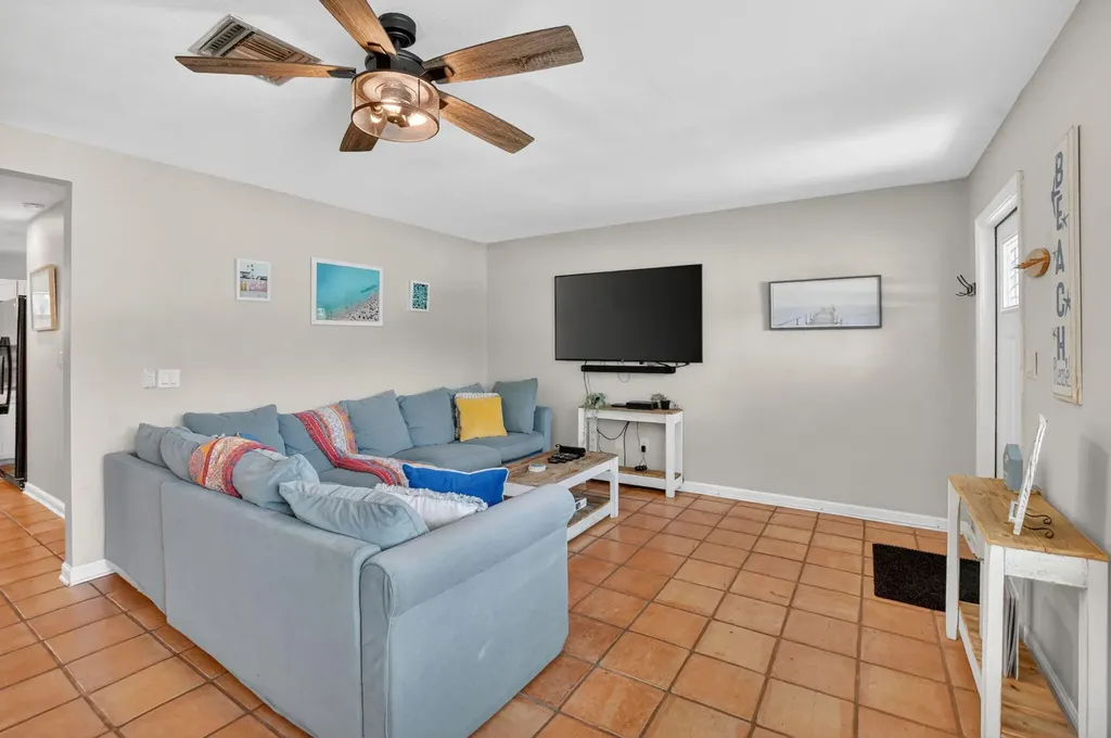 721 NE 8th Avenue Boynton Beach FL 33435