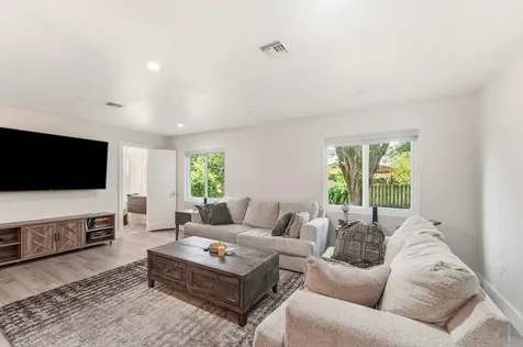 11700 NW 27th Street Plantation FL 33323