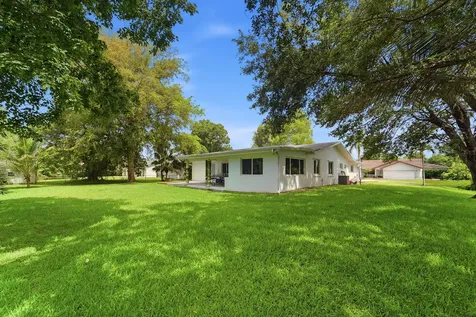 11700 NW 27th Street Plantation FL 33323