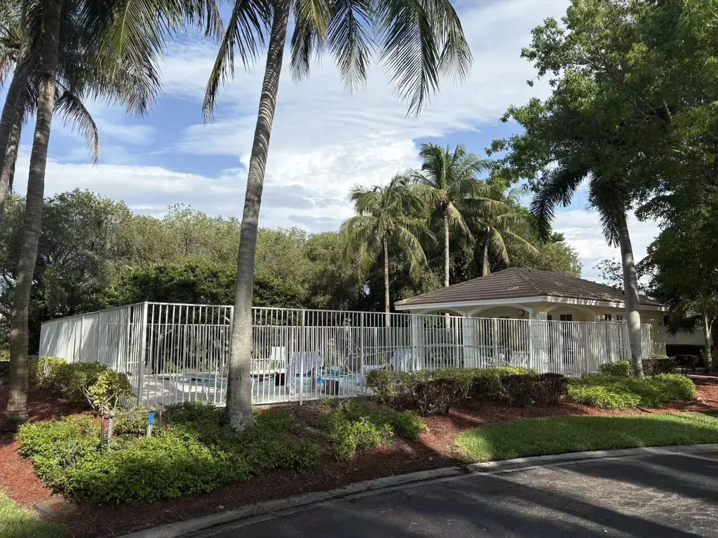 11500 NW 33rd Street Sunrise FL 33323