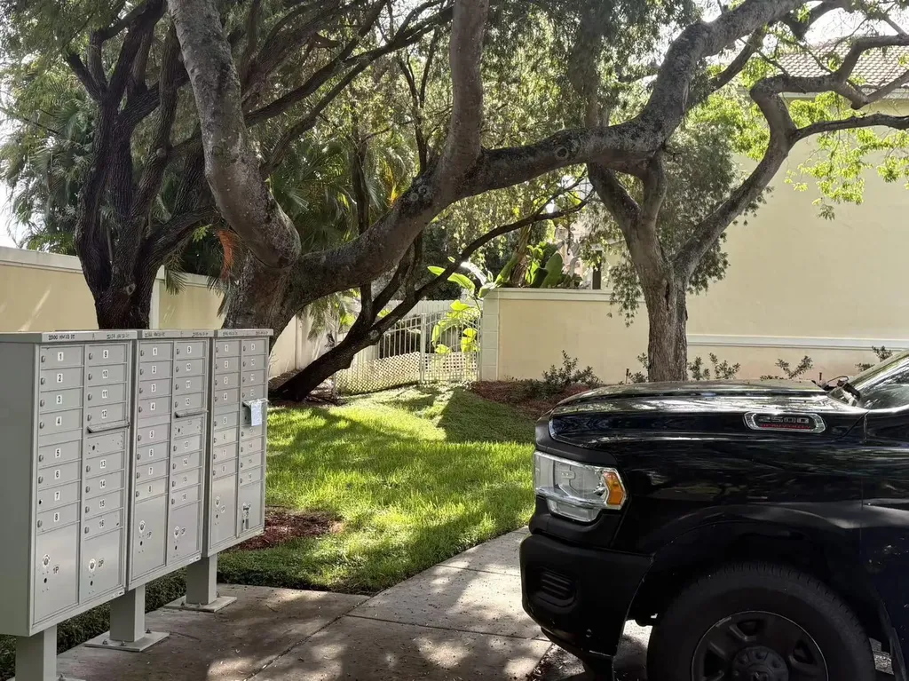 11500 NW 33rd Street Sunrise FL 33323