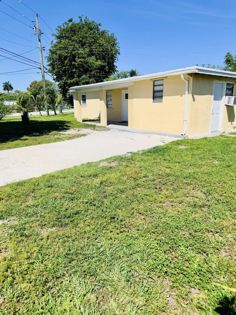 5755 Winfield Boulevard Margate FL 33063