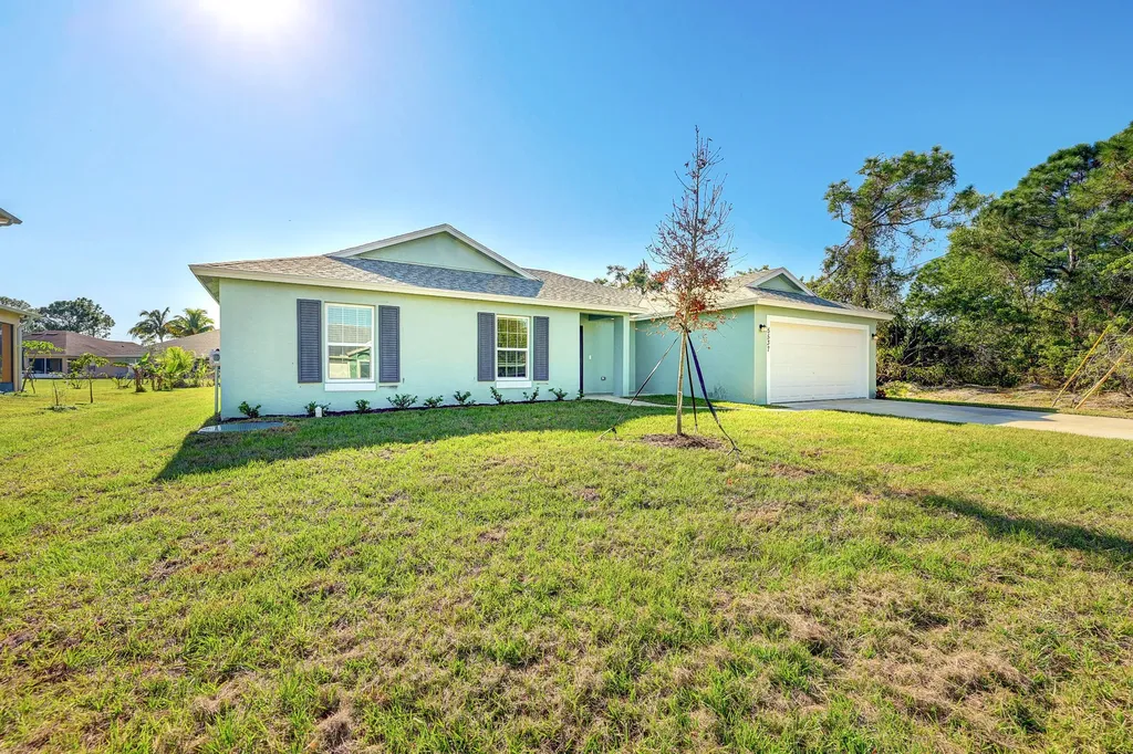 757 SW Sardinia Avenue Port St Lucie FL 34953