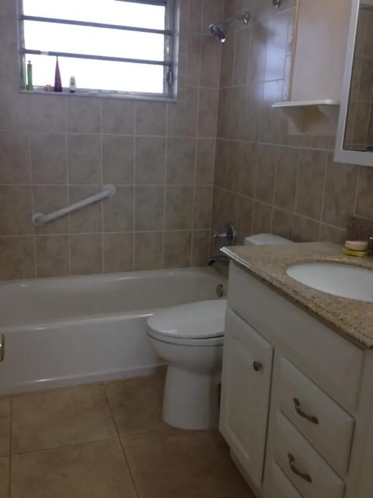 3300 NE 10th Terrace Pompano Beach FL 33064