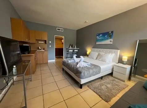 26 Diplomat Parkway Hallandale FL 33009
