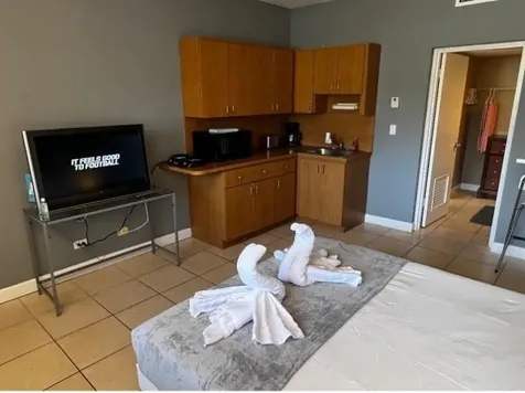 26 Diplomat Parkway Hallandale FL 33009