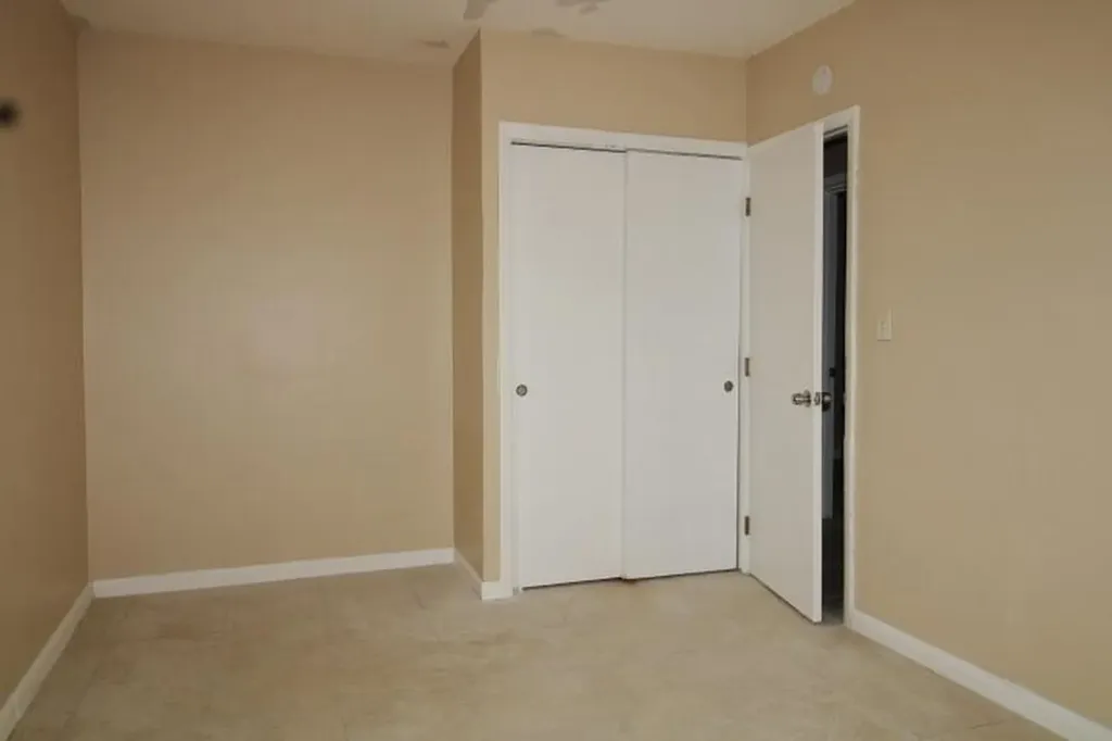 1417 W 32nd Street Riviera Beach FL 33404