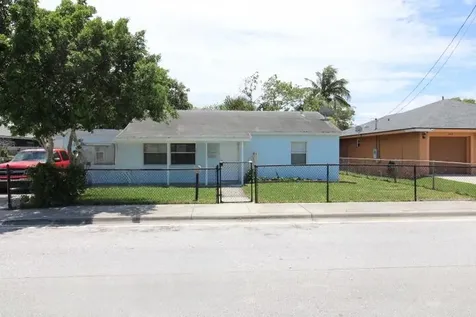 1417 W 32nd Street Riviera Beach FL 33404