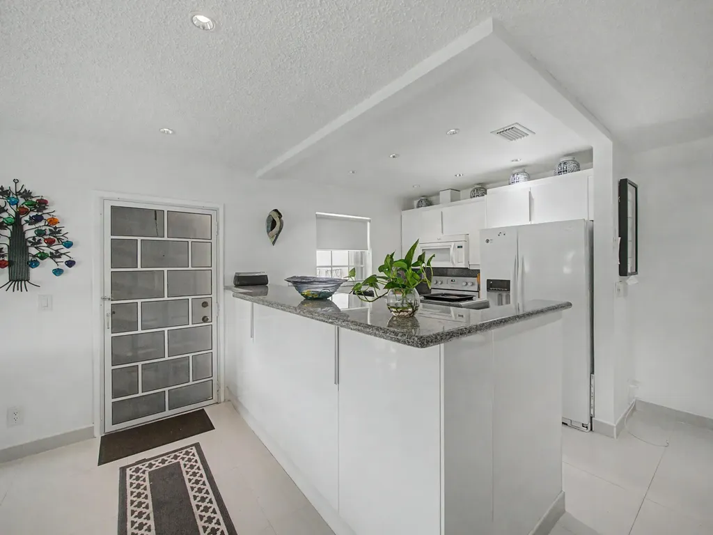 4580 NW 3rd Street Delray Beach FL 33445