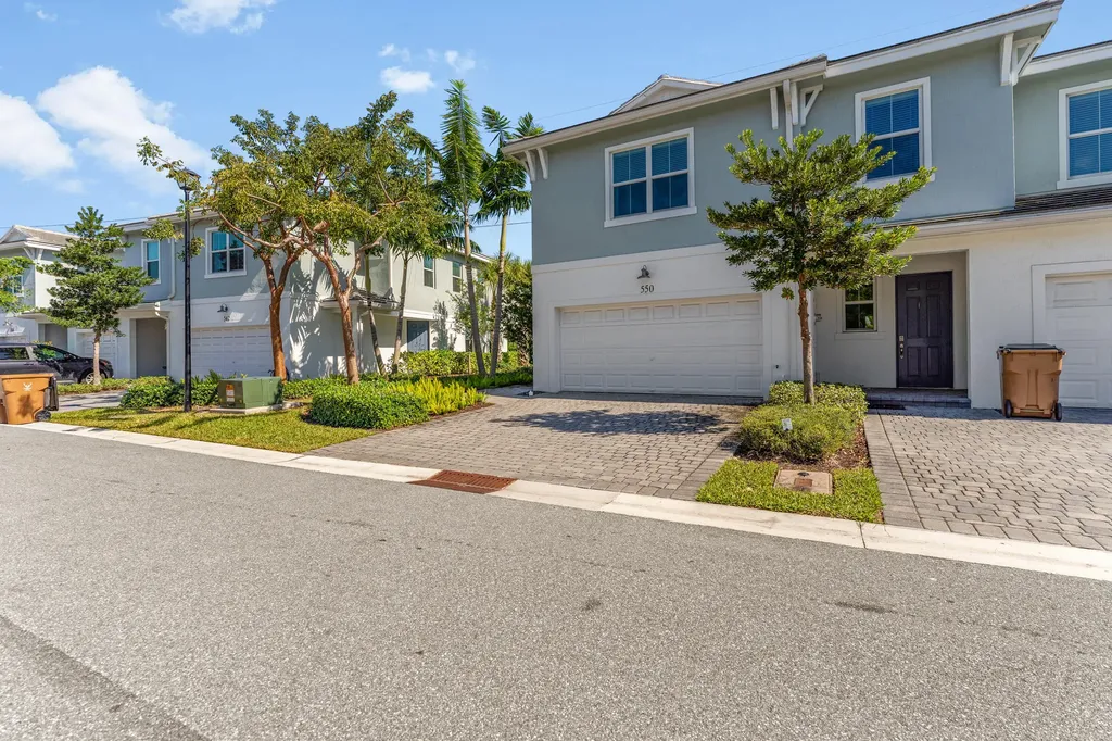 550 Parsons Way Deerfield Beach FL 33442
