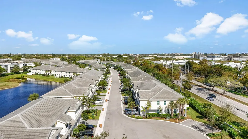 550 Parsons Way Deerfield Beach FL 33442
