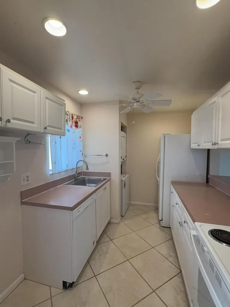 872 SW 9th Street Circle Boca Raton FL 33486